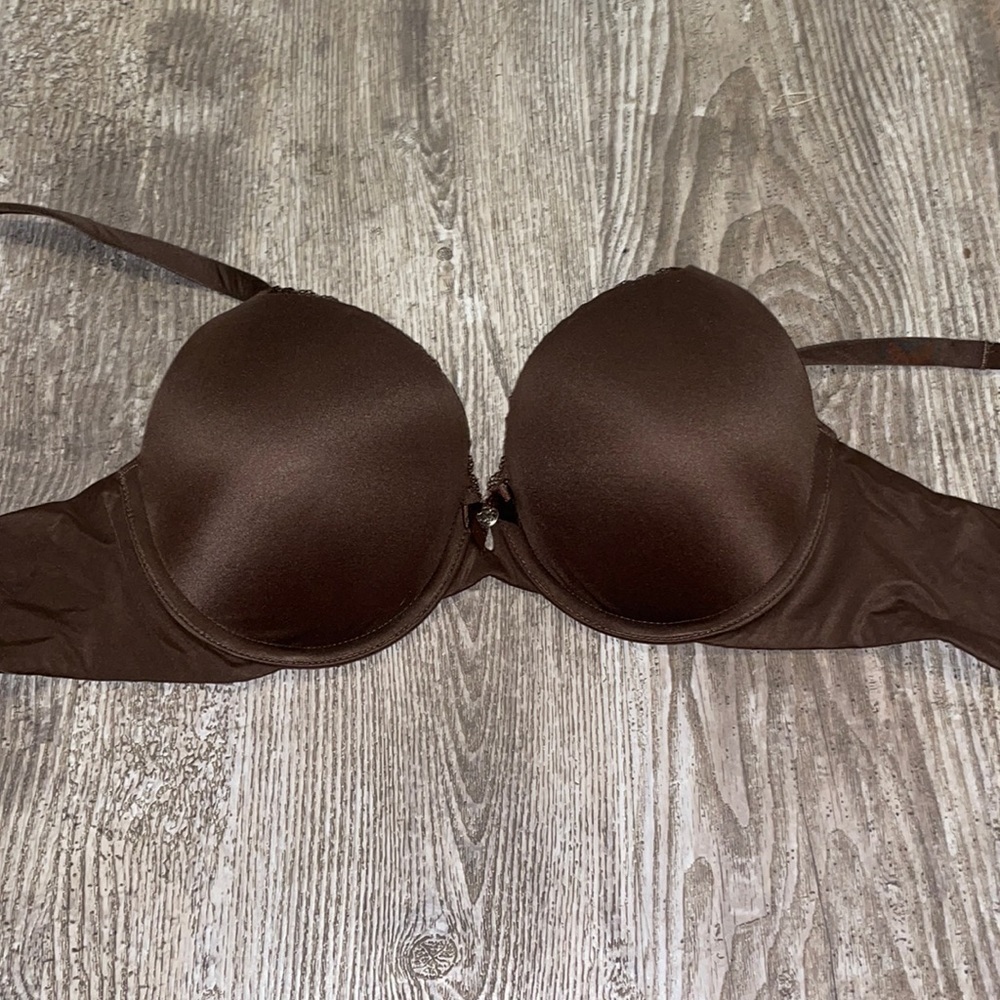 Victoria’s Secret 34D